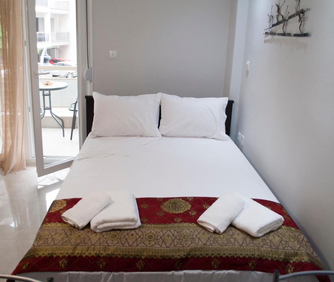 Mina's Spacious : June '23 Renovated * Thessaloniki